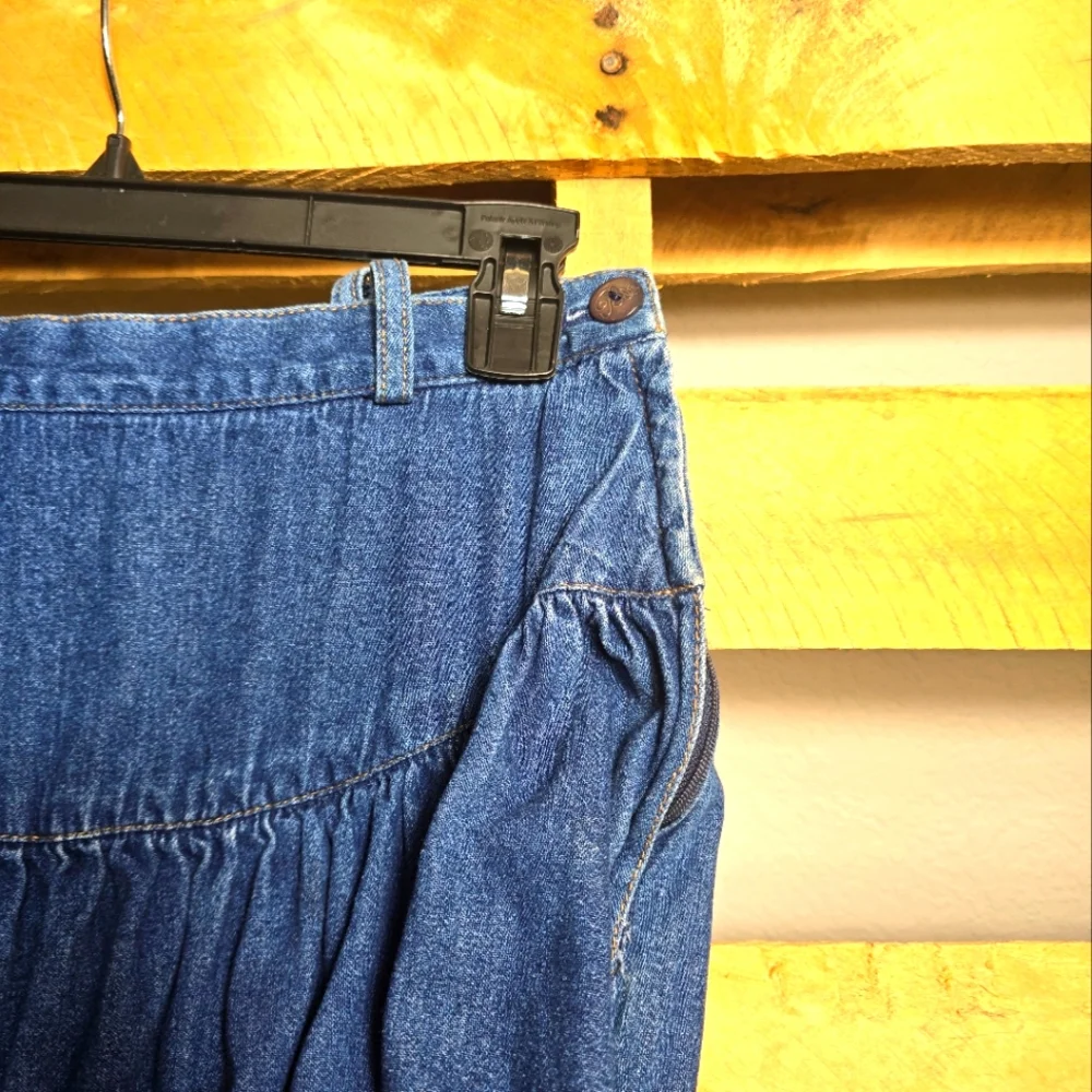 Bon Bon Vintage Denim Gathered Tiered Skirt Size:S/M Color:Blue - Picture 4 of 9